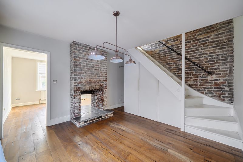 Dining- click for photo gallery